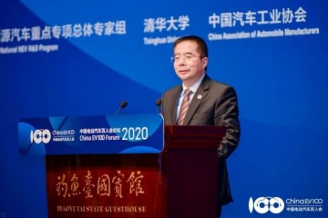 张宝林四大立异敞开长安轿车第三次创业征途