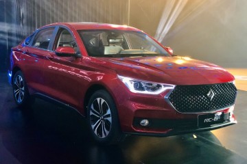 新宝骏RC-6HUAWEIHiCar版/E300首发