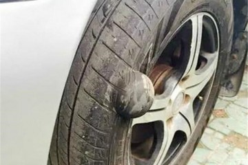 轮胎胎压是正常状况为何看着却有点瘪呢主张新手司机看完