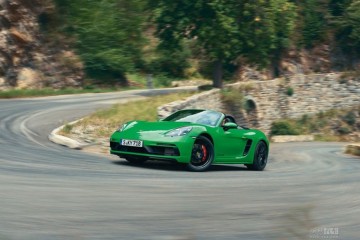 4.0自吸真香保时捷发布718GTS4.0官图