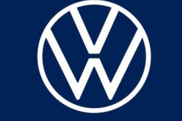 群众新老LOGO找不同网友根本没变这么折腾真有必要
